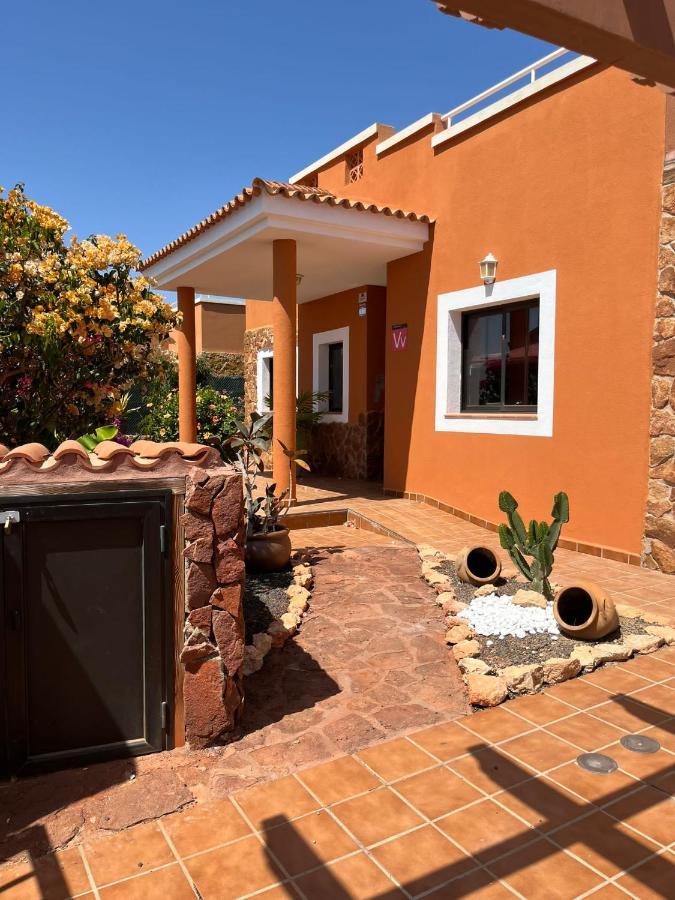 Casa Piedra, Luxury Family Front Line Golf, Hot Tub,Pool Table, 8 Pers, Caleta De Fuste Villa Exterior photo